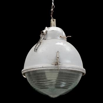 TAKLAMPA, industri, 1900-tal.