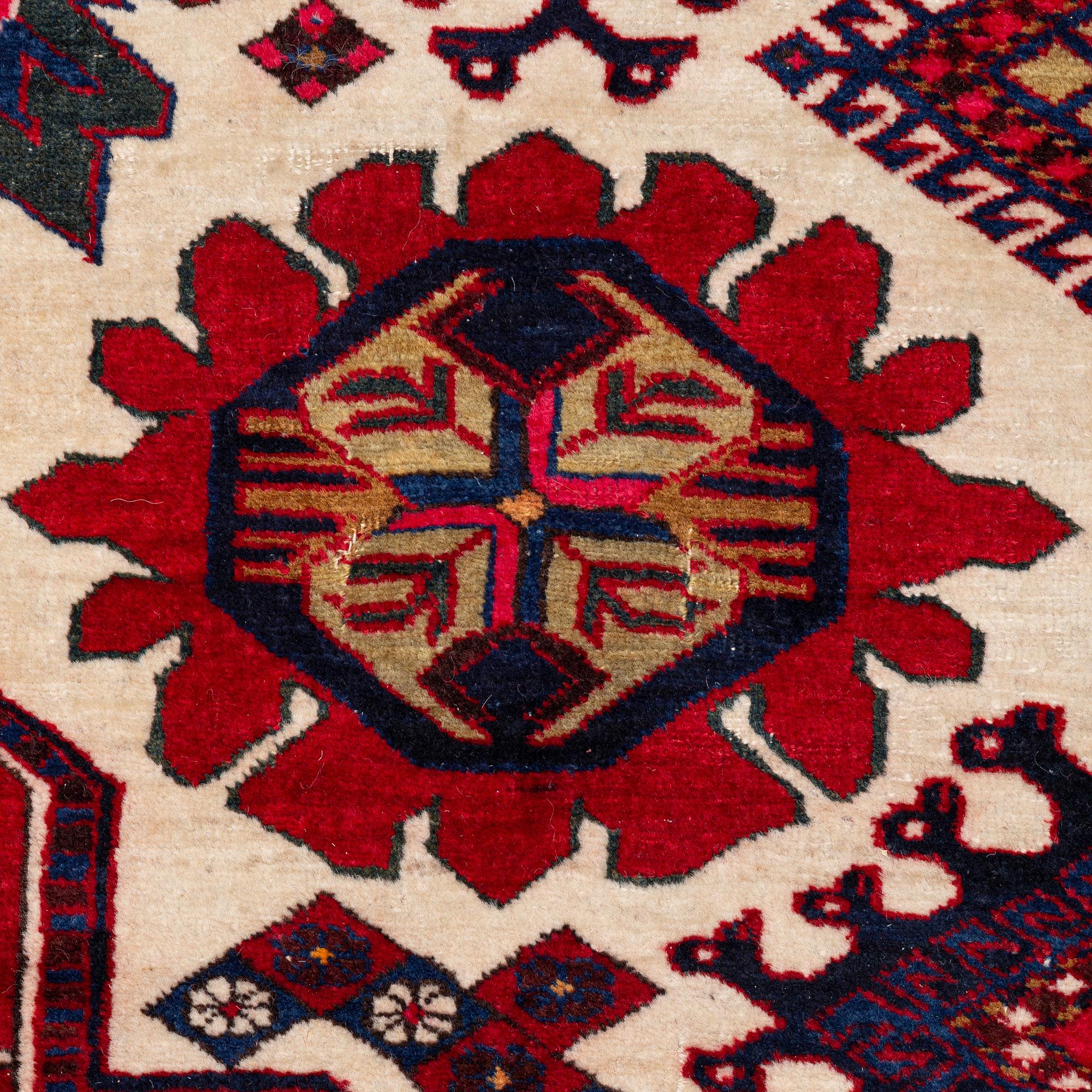 Rug, oriental, approx. 311 x 228 cm.