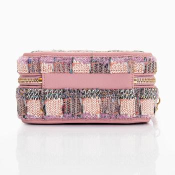 Chanel, a "Small Tweed Filigree Vanity Case" bag, 2019.