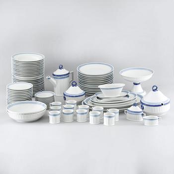 73 porcelian serving pieces, "Blå Vifte", Royal Copenhagen, from the second half of the 20th century.