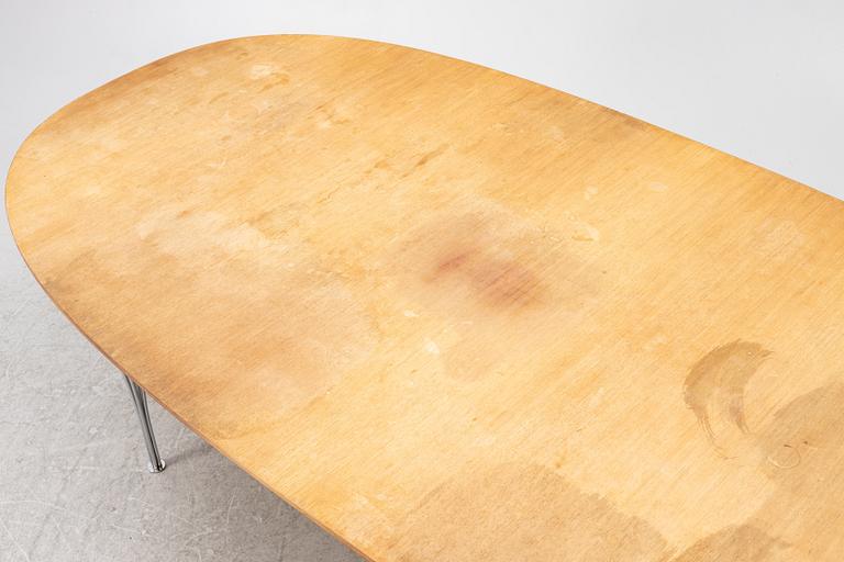 Piet Hein & Bruno Mathsson, bord, "Superellips", Fritz Hansen.