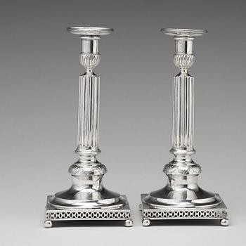 Johan Israel Beckman, ljusstakar, ett par, silver, Stockholm 1796. Gustavianska.