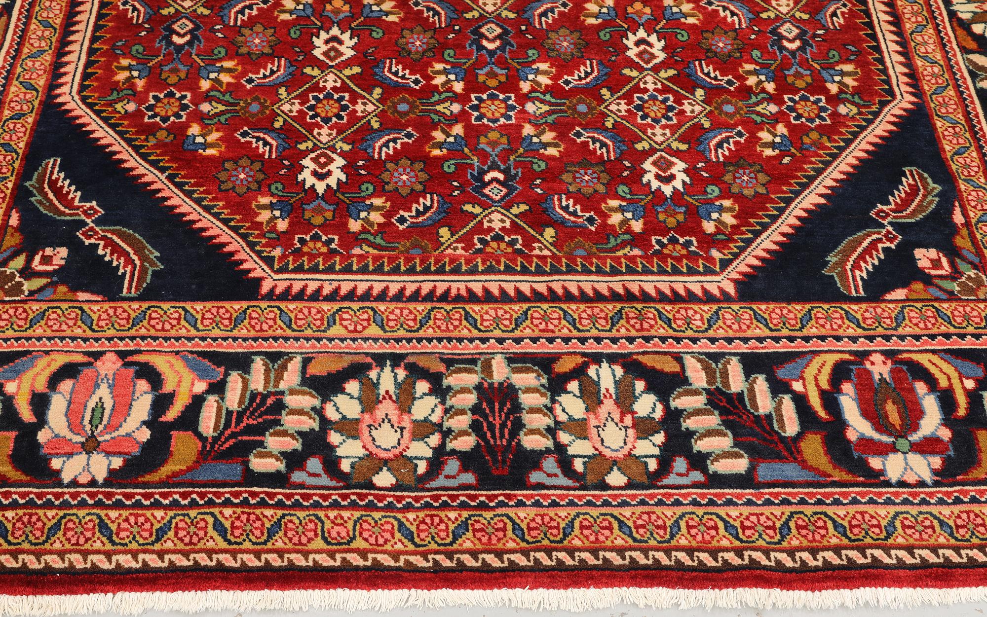 Matta, Lilian, ca 315 x 221 cm.