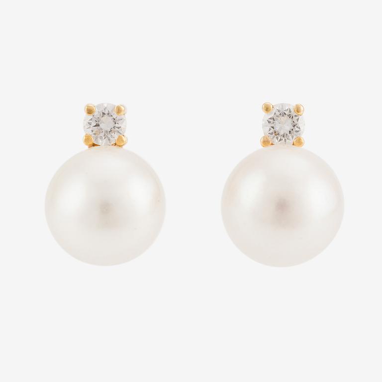 Earrings, a pair, with cultured pearls and brilliant-cut diamonds.