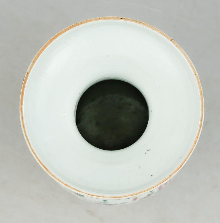 GOLVVAS, porslin, Kina, 1800-/1900-tal.