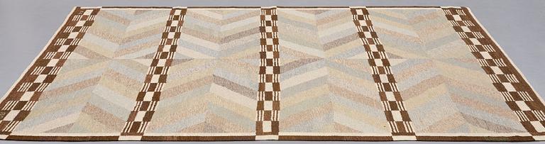 Kerstin Mauritzson, MATTO, flat weave, ca 263,5 x 203,5 cm, signed KM MO (designed by Kerstin Mauritzson, woven by Marta Olin).