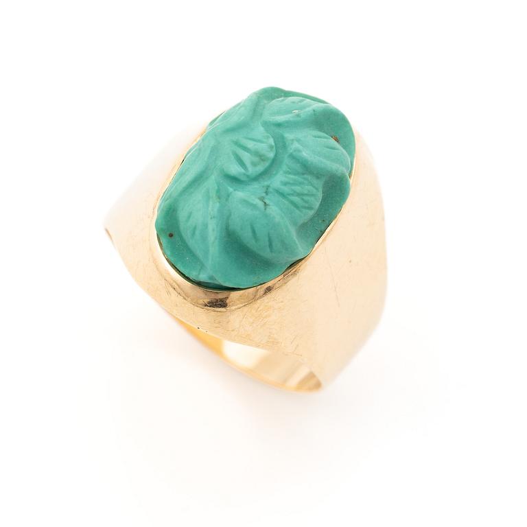 Waldemar Jonsson, 18K gold ring with a turquoise-coloured stone, Skara, 1987.