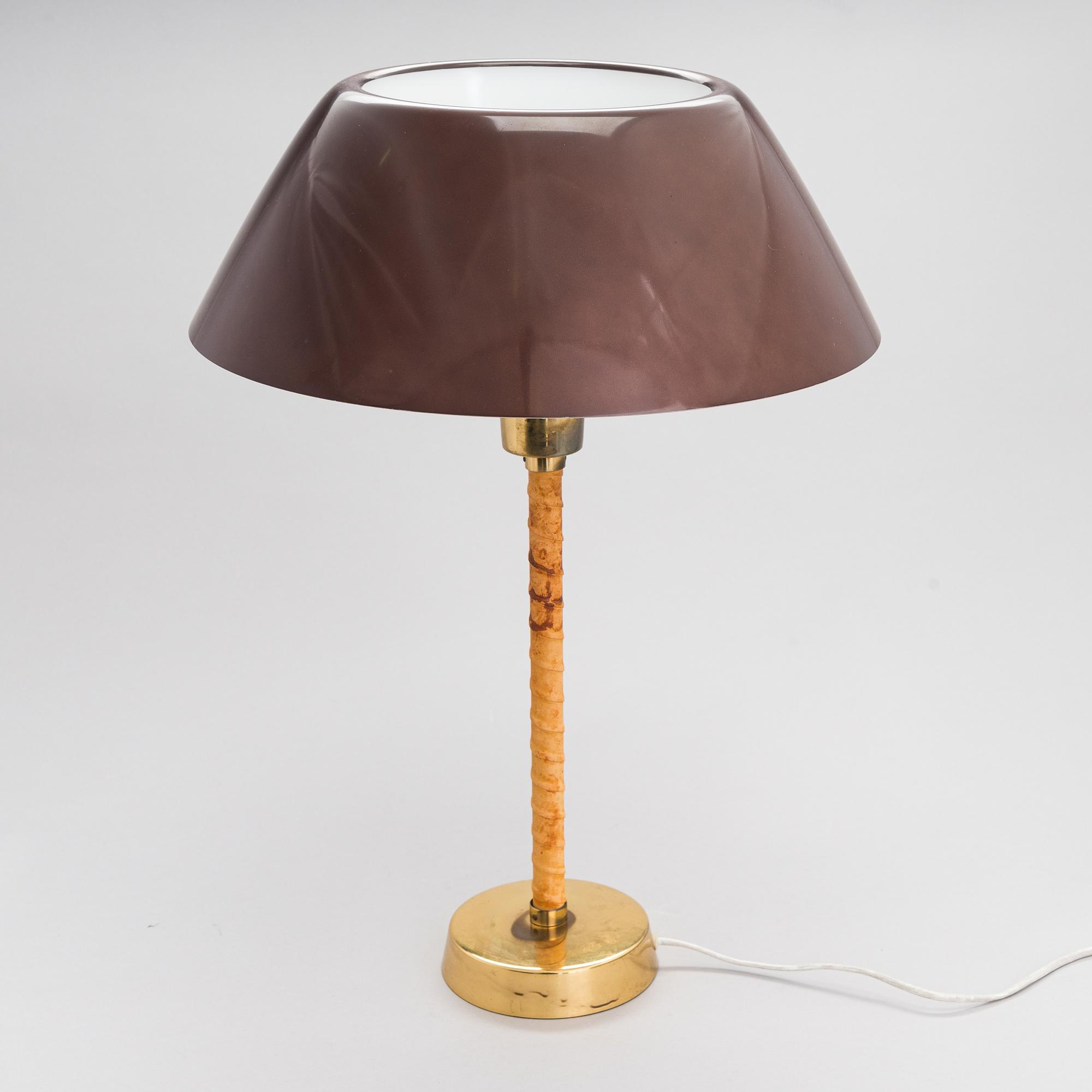 Lisa Johansson-Pape, bordslampa, "Senator", Orno. Modellen formgiven 1947.