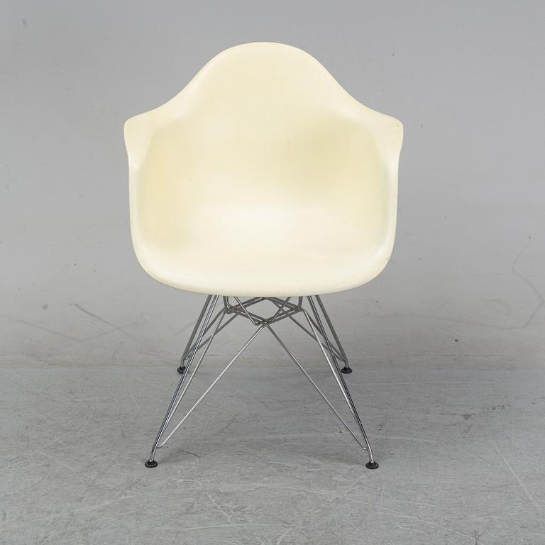 Charles and Ray Eames, a chair model 'Eames plastic chair - DAR', Vitra, 2005.