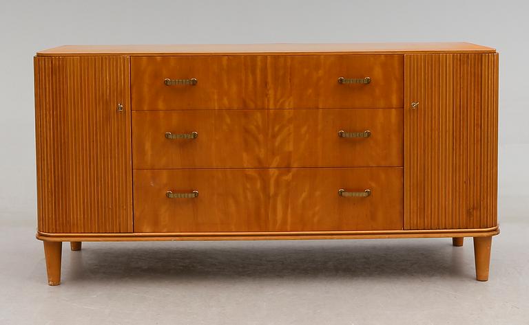 SIDEBOARD, 1900-talets första hälft.