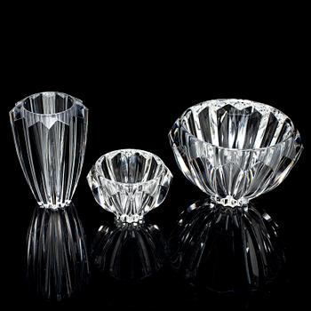 ERIKA LAGERBIELKE, a glass 'Zodiak' vase and two bowls from Orrefors.