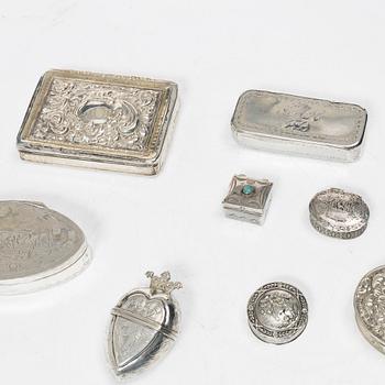 Boxes, 5 pcs, silver, including Germany and Sweden, as well as 3 unmarked boxes.