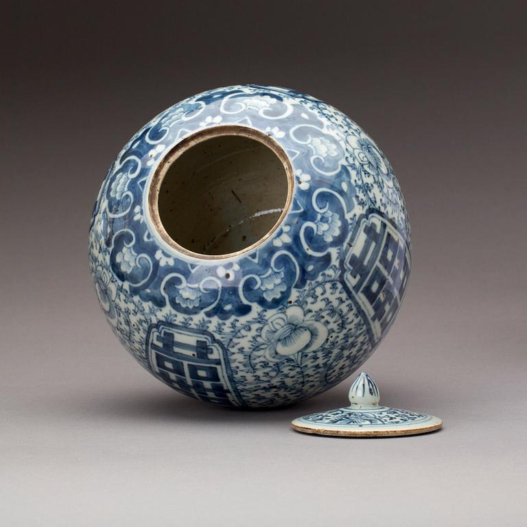 LOCKURNA, porslin, 1800-talets andra hälft, Kina.