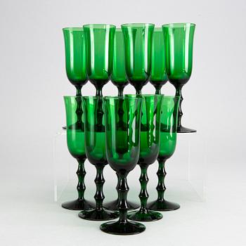 12 WINEGLASSES by SIMON GATE for ORREFORS SANDVIK.