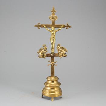 An 18th century bronze crucifix.