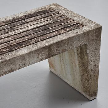 Stina Lindholm, a contemporary bench, 'Pilgårds', Skulpturfabriken.