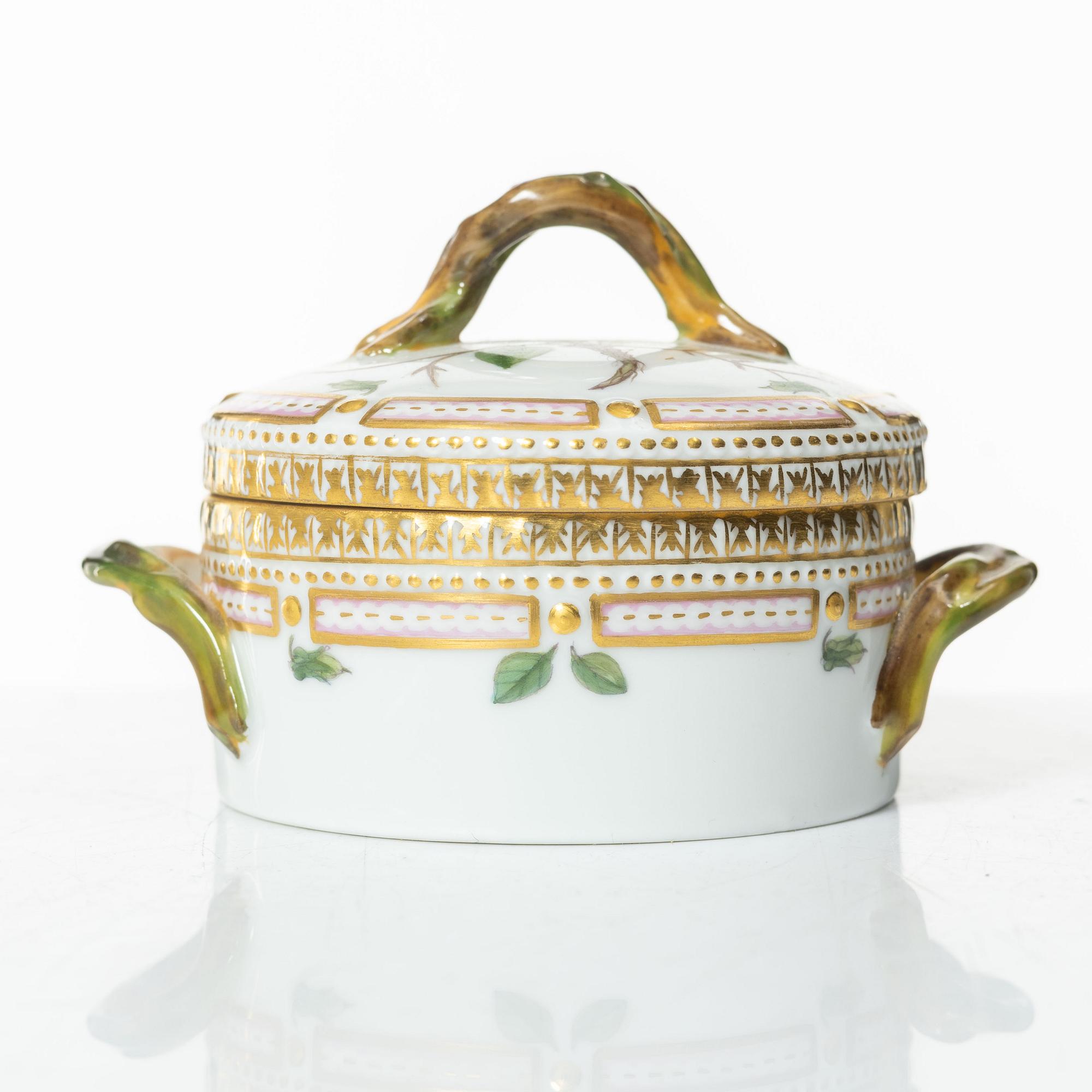 Royal Copenhagen, lockask, "Flora Danica", Danmark, 1954-9.