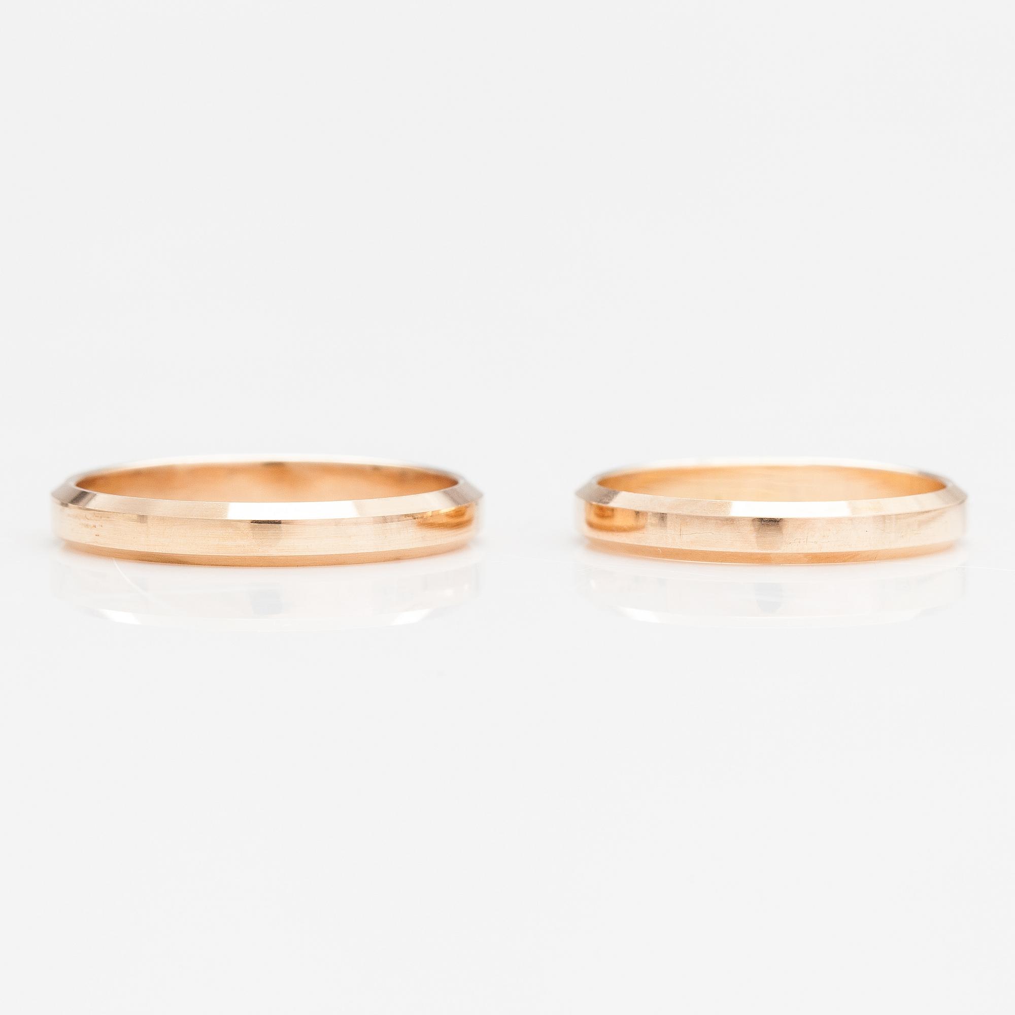 Sormuskia, 2 kpl, 14K kultaa. Kulta-Kontu, Helsinki 1977-78.