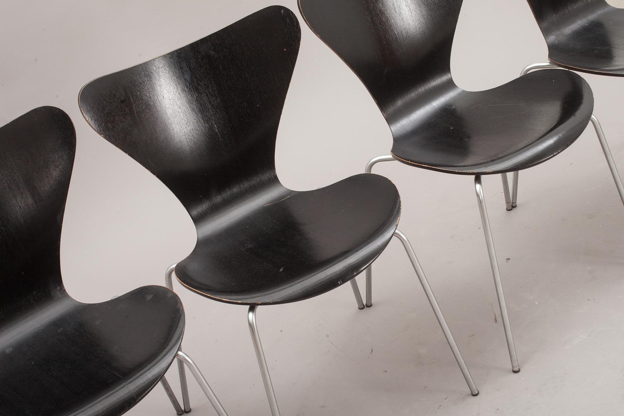 STOLAR, 4 st, "Sjuan", Arne Jacobsen, Fritz Hansen.