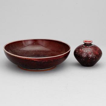 SKÅLFAT samt VAS, stengods, Berndt Friberg. Gustavsberg.