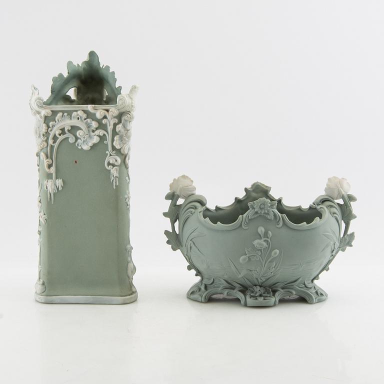 Vase and bowl England 20th century jasperware.