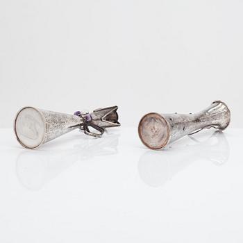 Vas och ljusstake, silver, Pirkan-Kulta, Tammerfors 1961 och 1960.