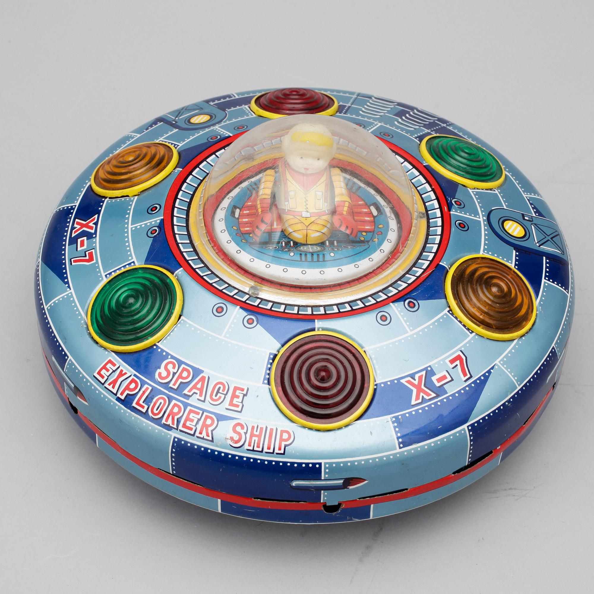 LEKSAKER, 3st, Modern Toys samt Yone, Japan, 1900-talets mitt.