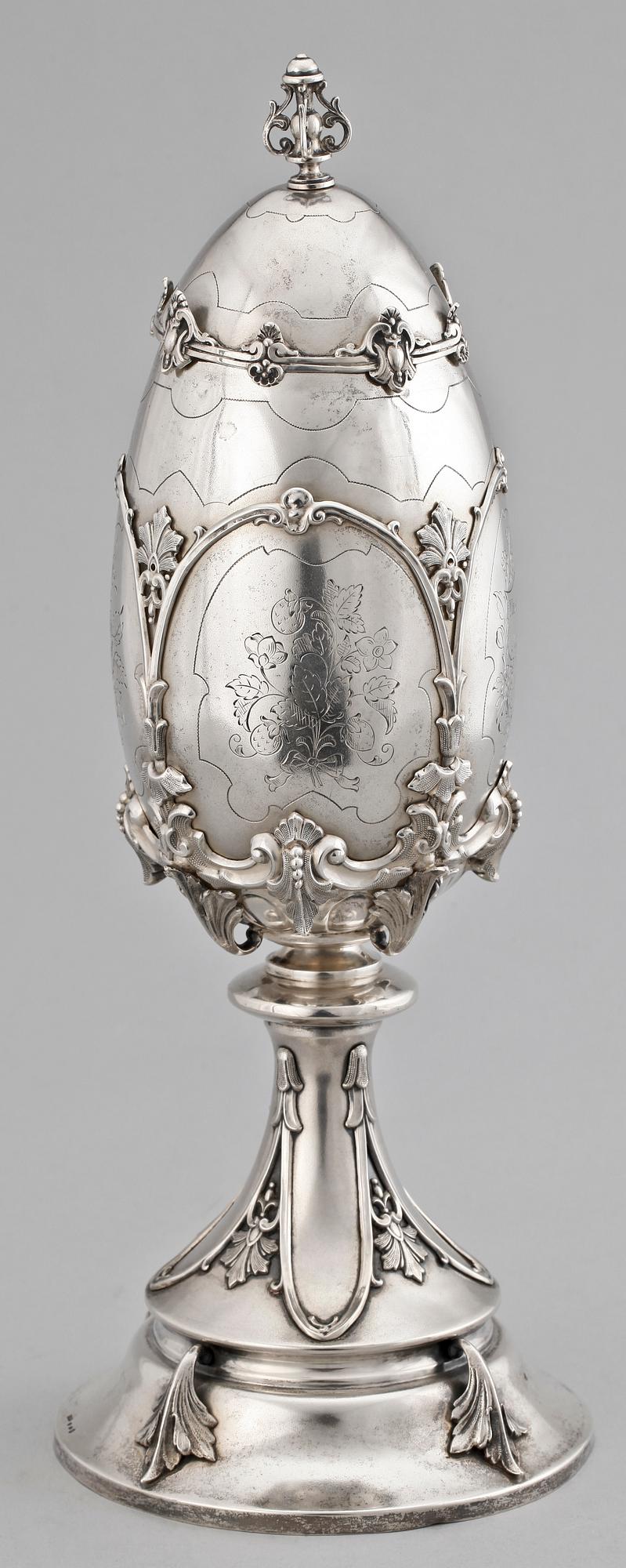 LOCKPOKAL, silver, LL&Co, Stockholm, 1879. Ca 950 gr.