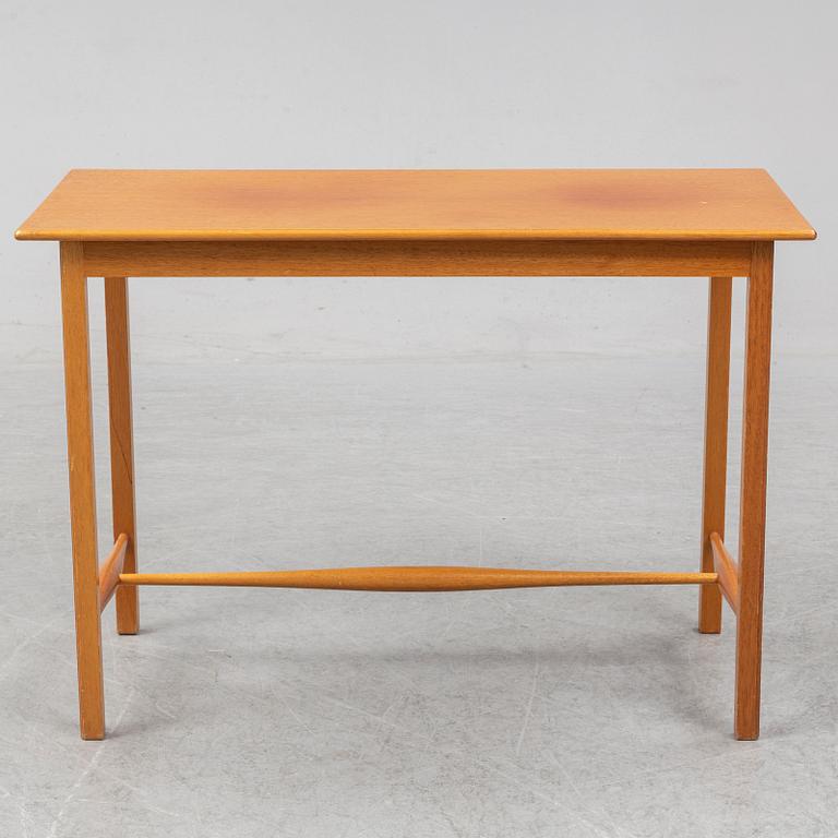 A model 1106 mahogany side table by Josef Frank for Firma Svenskt Tenn.