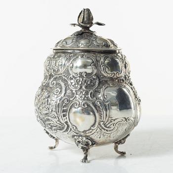 Sockerskål, silver, rokokostil, 1900-tal.