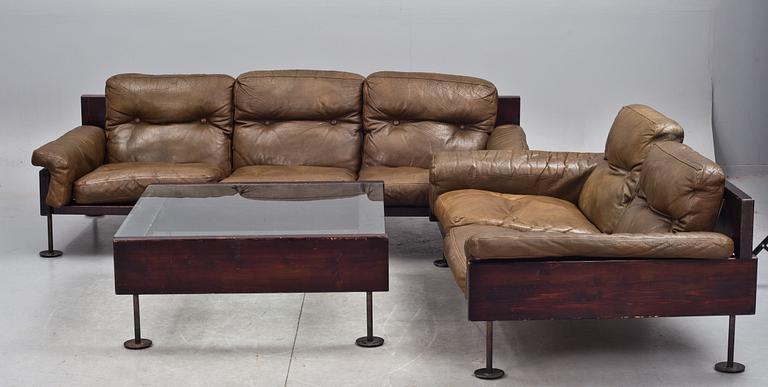 SOFFA samt SOFFBORD, 3 delar, sannolikt "Ateljee-series", Yrjö Kukkapuro, Finland, formgiven 1964.