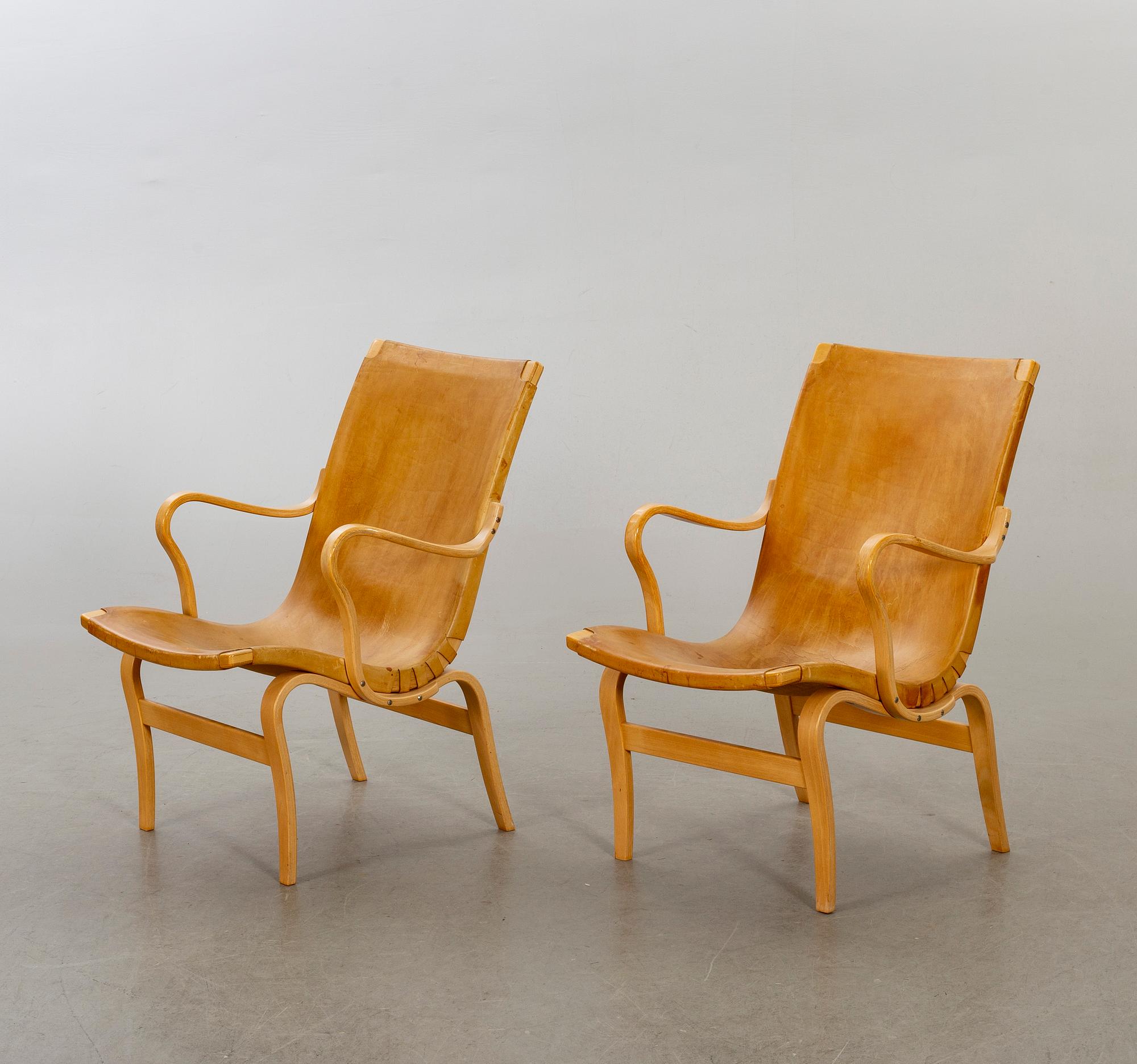 BRUNO MATHSSON, a pair of easy chairs, "Eva".