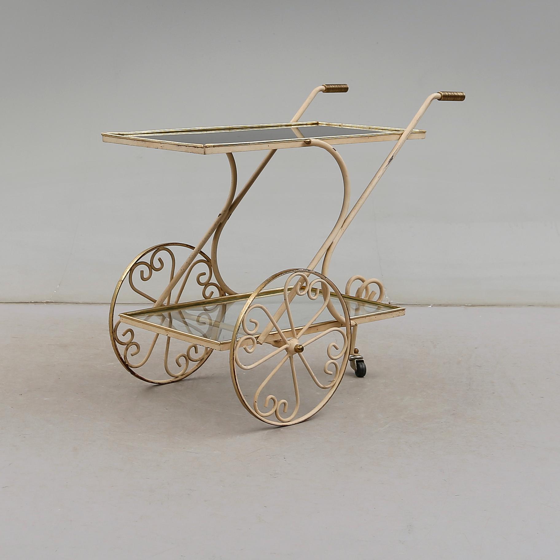 SERVERINGSVAGN, 1900-talets mitt.