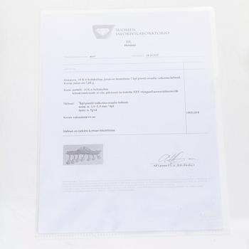 Rintaneula, 18K kultaa ja helmiä, mahdollisesti Venäjä.