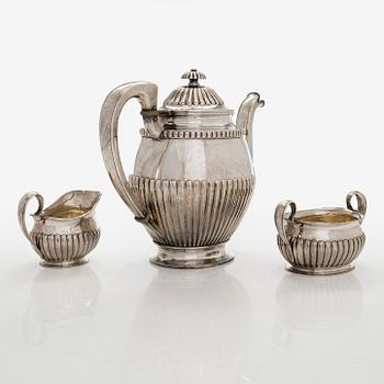 A three-piece silver coffee set in silver, Helsinki 1930 and 1938.