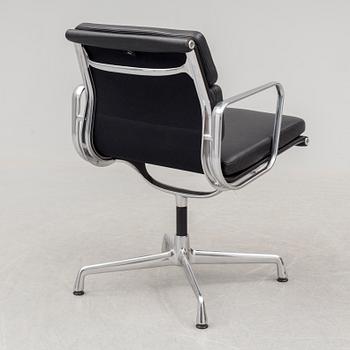 CHARLES & RAY EAMES, skrivbordssstol, "Soft Pad Chair EA 208", Vitra, omkring 2015.