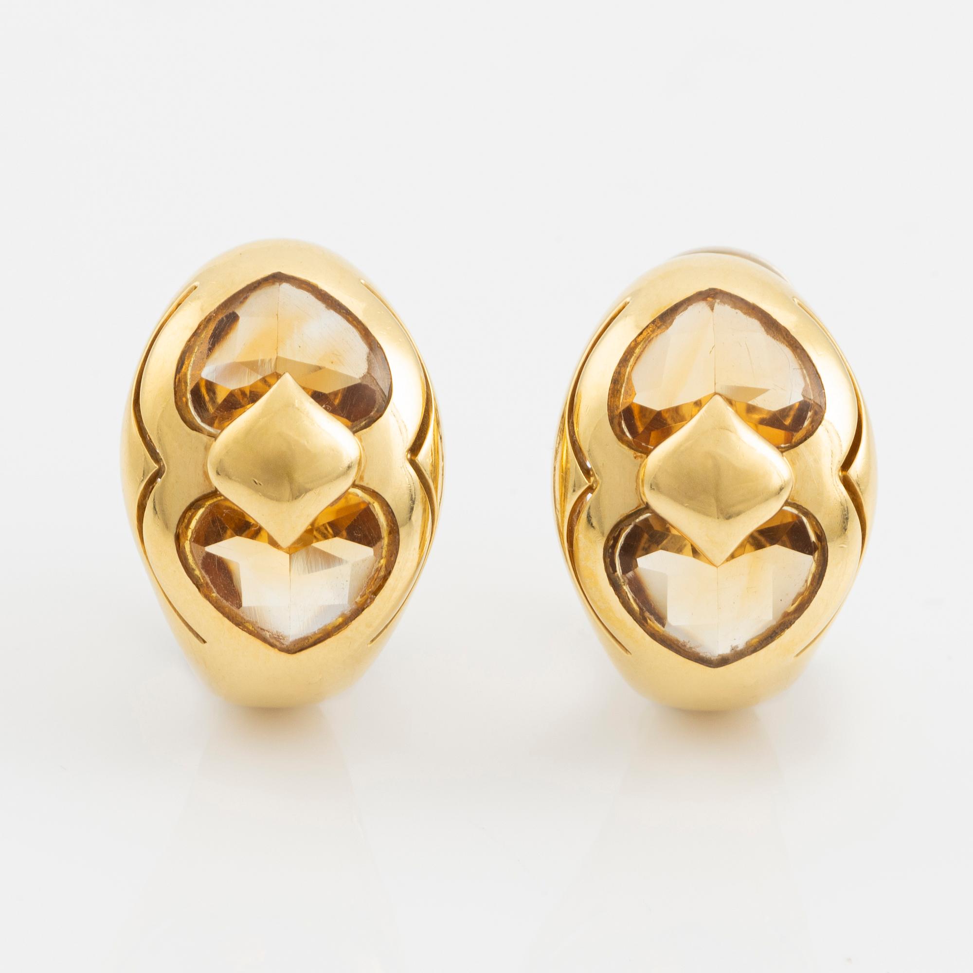 A pair of earrings 18K gold with citrines.