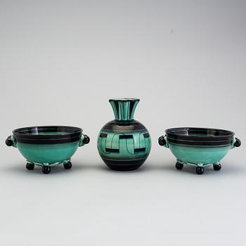 ILSE CLAESSON, "Serie V", 2 skålar och 1 vas, flintgods. Rörstrand 1930-tal.