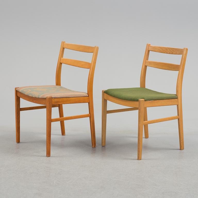 Four chairs and a dining table from the 1960s.