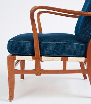 Carl-Axel Acking, a set of 3 easy chairs, "NK Hantverk" Nordiska Kompaniet, 1940s. Provenance Carl Axel Acking.