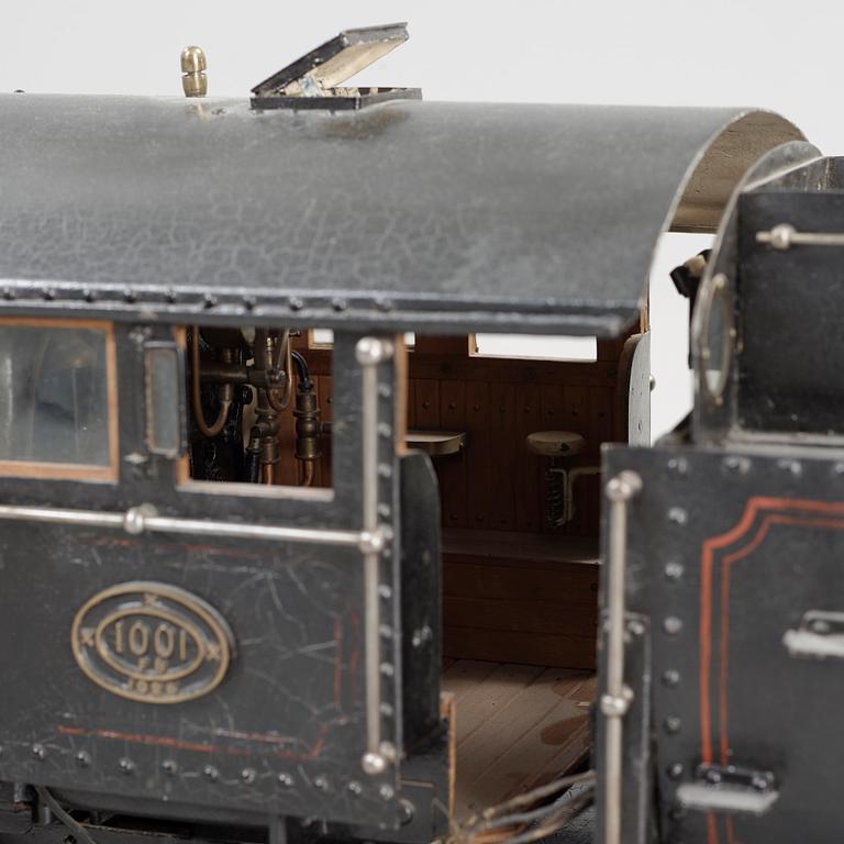 MODELL AV ÅNGLOK, modell A 1001, möjligen utfört av Sture Petterson, Kalmar. Bär datering 1926.