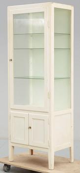 TANDLÄKARSKÅP, 1900-talets andra del.