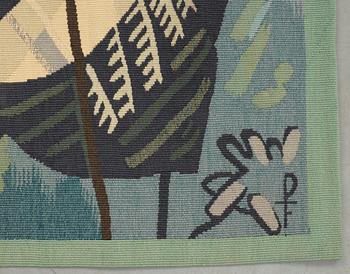 TAPESTRY. "Poissons verts" ("Green fish"). Tapestry weave (gobelängteknik). 106 x 139 cm. Signed GYNNING PF.