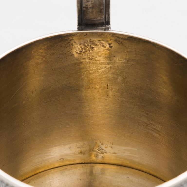 K. Fabergé, teglashållare, ett par, silver, stämplade med hovleverantörsmärke, Moskva 1908-17.