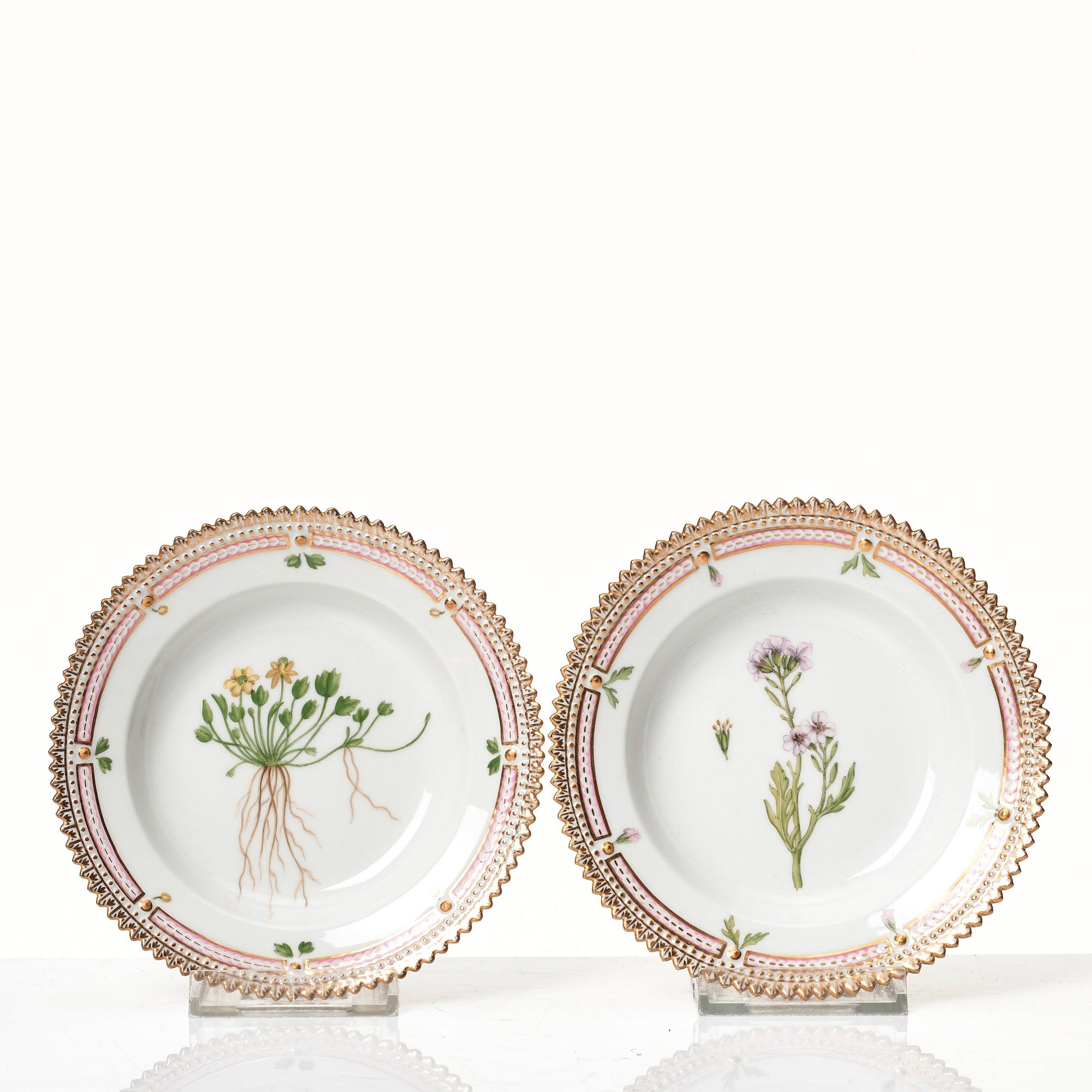 A group of 11 pieces of Royal Copenhagen "Flora Danica", Denmark, 20th Century.