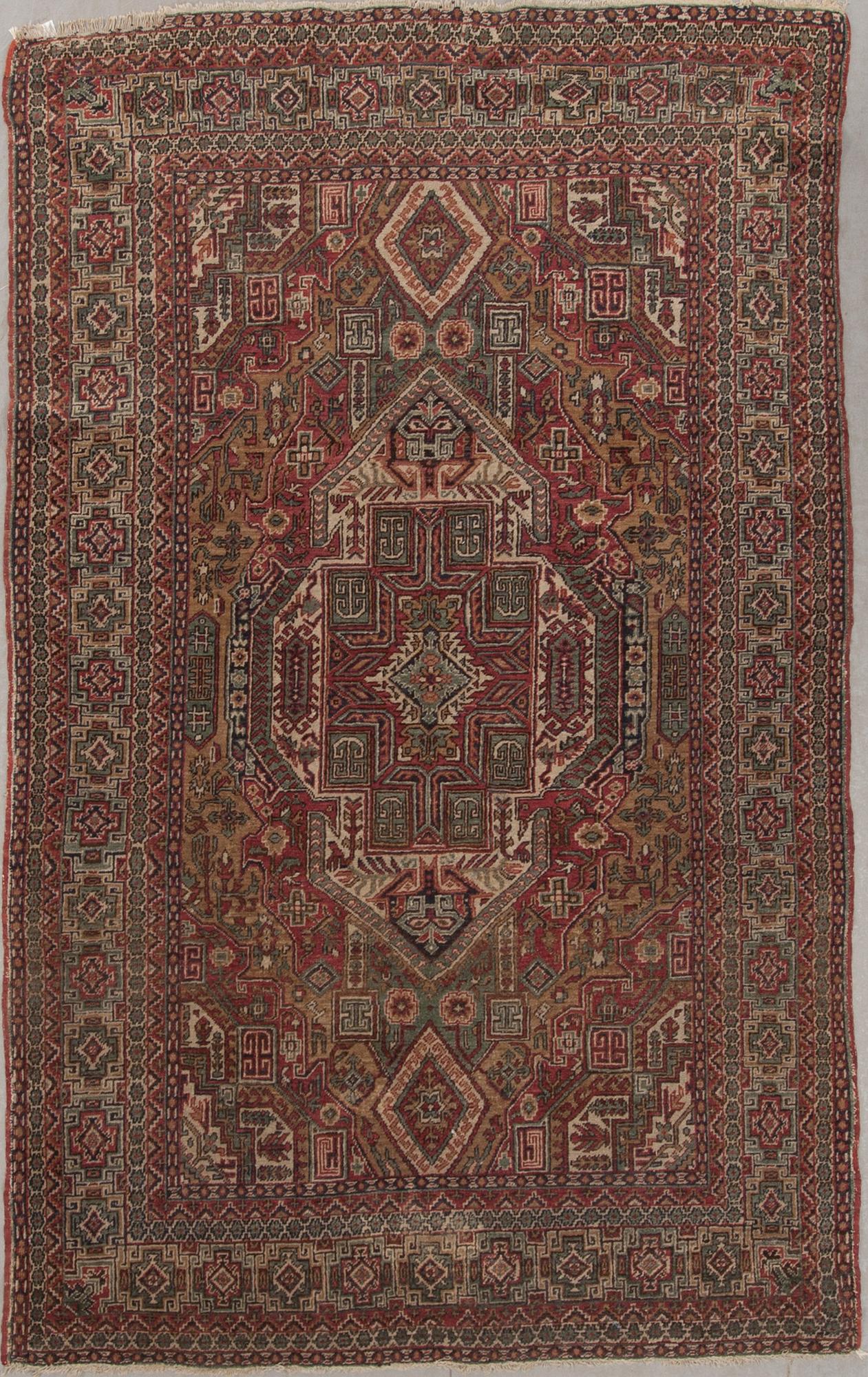 MATTA, antik, orientalisk, ca 207 x 139 cm.