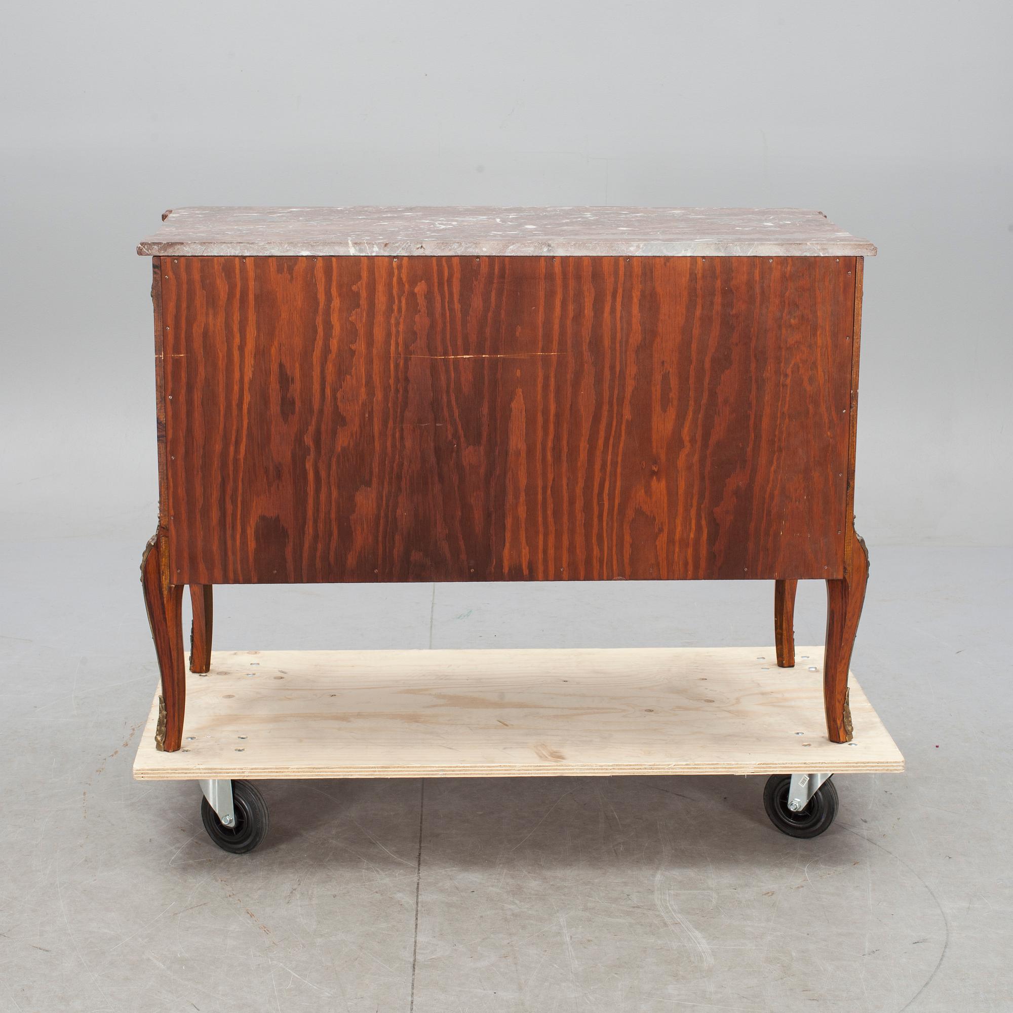 BYRÅ, gustaviansk stil, s k Haupt-kopia, 1900-tal.