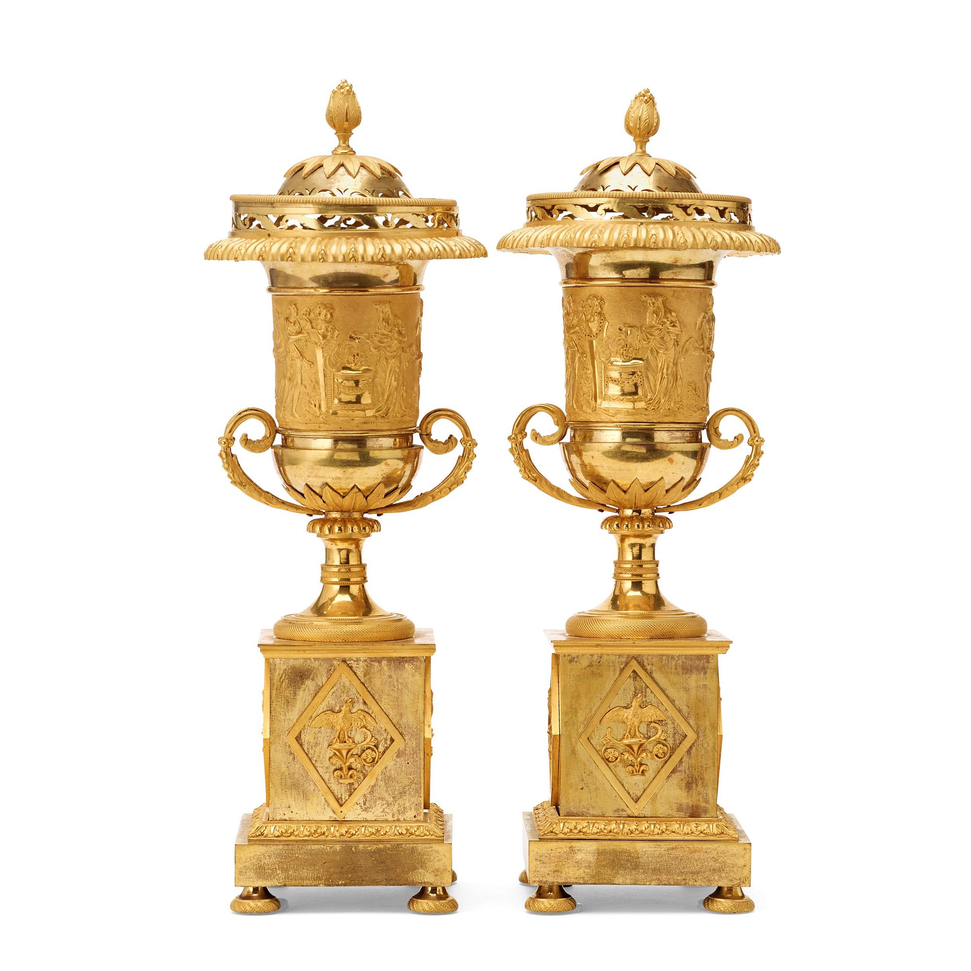 PARFYMBRÄNNARE, ett par, Frankrike, 1700-talets slut. Louis XVI.