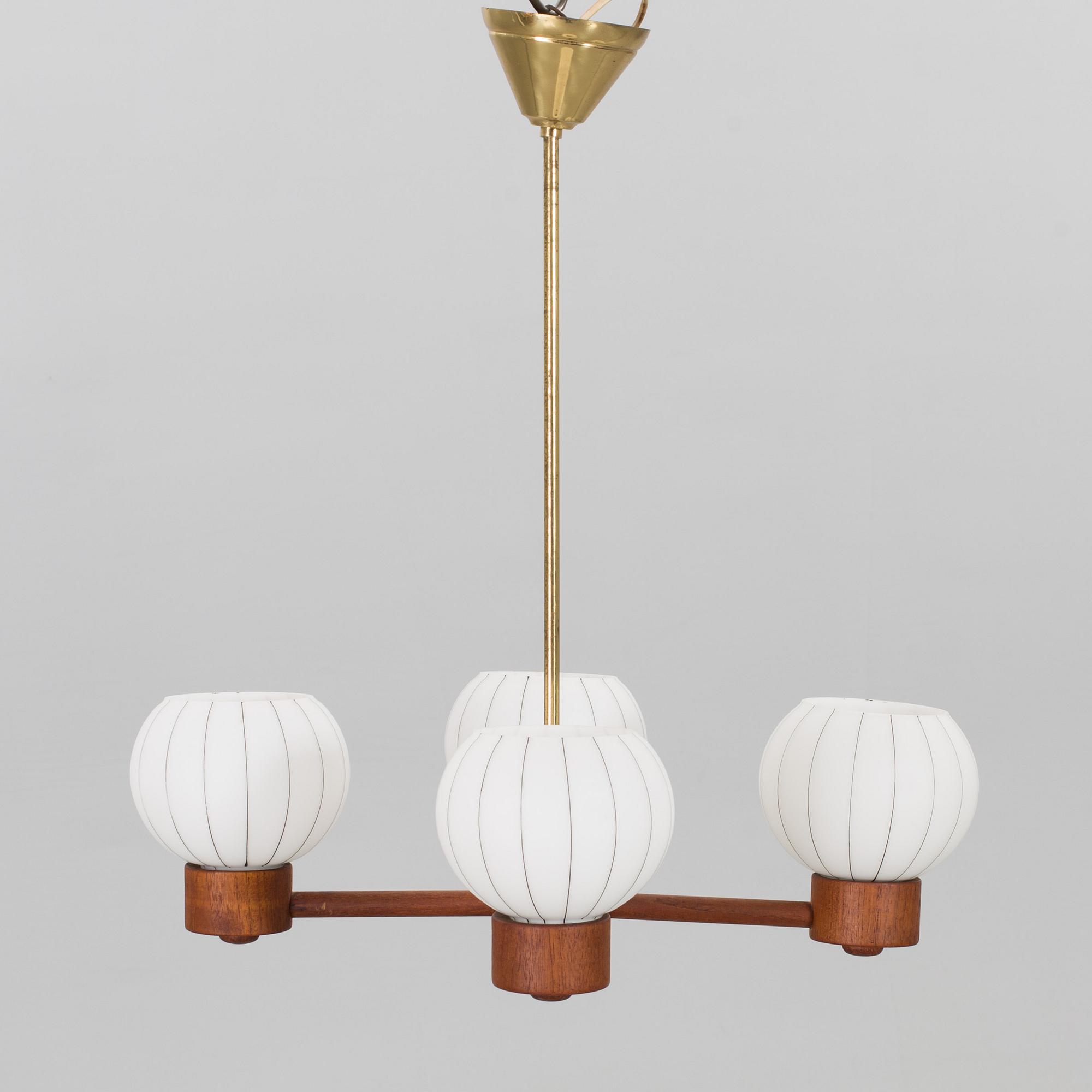 A 1950'S CEILING LIGHT.