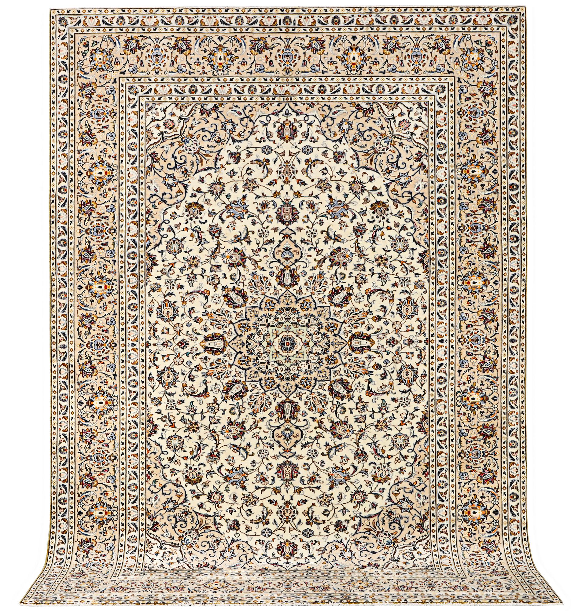 A Kashan carpet, c. 345 x 242 cm.